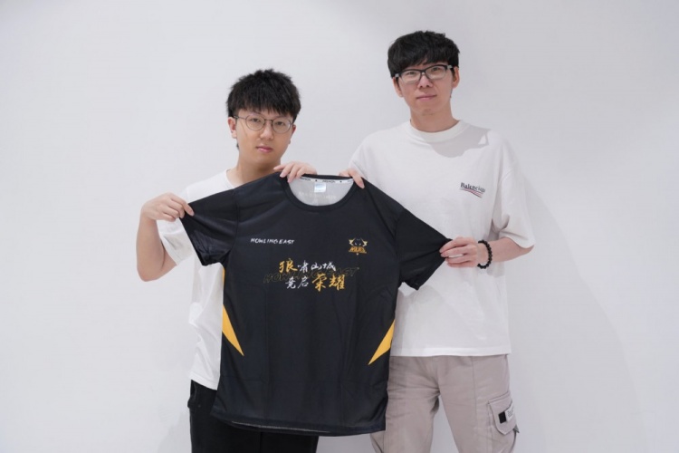 的助力下迈 的助力下迈