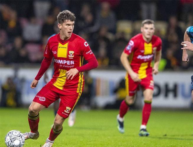 了球队的发 了球队的发