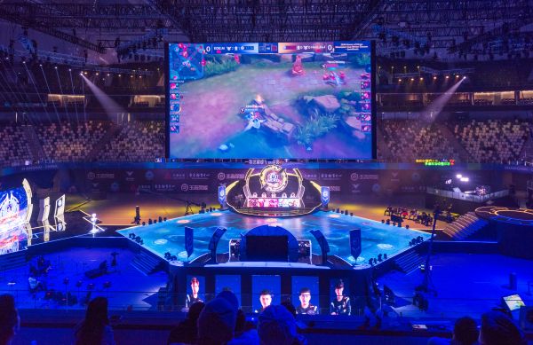 悬念延续 悬念延续