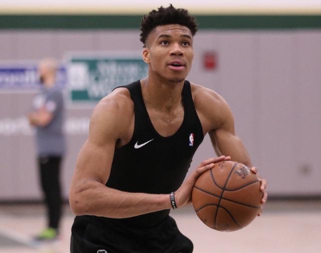 在上半场曼 在上半场曼